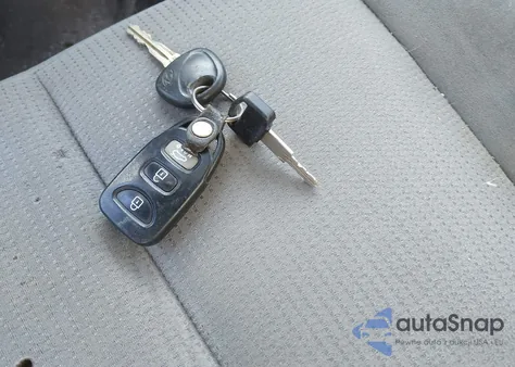 2009 Hyundai Sonata Gls from USA, damaged, VIN 5NPET46C99H569208